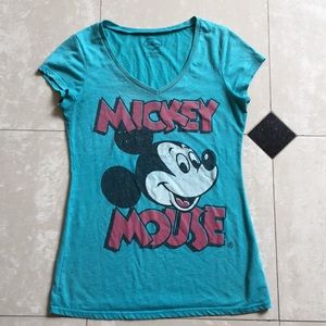 Disney Mickey Mouse v neck tee Large